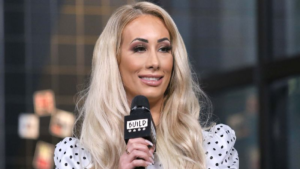 Leah Van Dale Talks About Pee Fetish in ‘Bare With Us’ Podcast