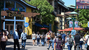 California shuts down Indoor dining, bars due to rampant spread of Coronavirus