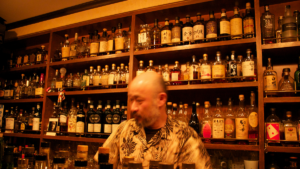 Japan: Campaigners seek guidelines: no kissing, no sharing plates in bars