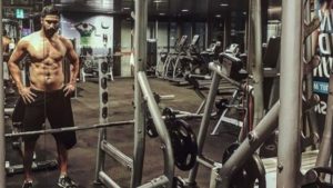 Vicky Kaushal shares a shirtless throwback picture from the gym