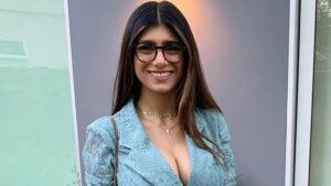 Former Adult Star Mia Khalifa Auctions Her Iconic Glasses To Help Beirut Blast Victims