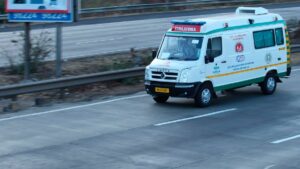 Ridiculous! Ambulance Driver Returns After 90 Minutes Lunch Break While on Duty, Infant Dies