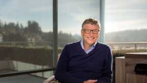 Bill Gates Predicts When Coronavirus Pandemic Will Come To An End!