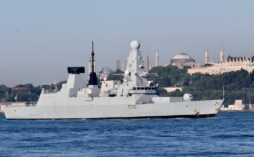 HMS Defender was in Istanbul earlier this month/ Photo credits: Reuters