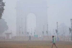 Delhi Tightens Anti-Pollution Measures As AQI Plunges Due To Cold Wave