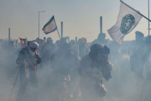 Farmers Protest: 101 Farmers Called Back From ‘Delhi Chalo’ March After Teargas Shelling