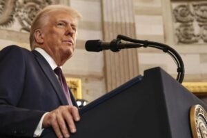 Donald Trump Supports H-1B Visa But Pushes For Stricter Birthright Citizenship Rules Donald Trump Supports H-1B Visa But Pushes For Stricter Birthright Citizenship Rules